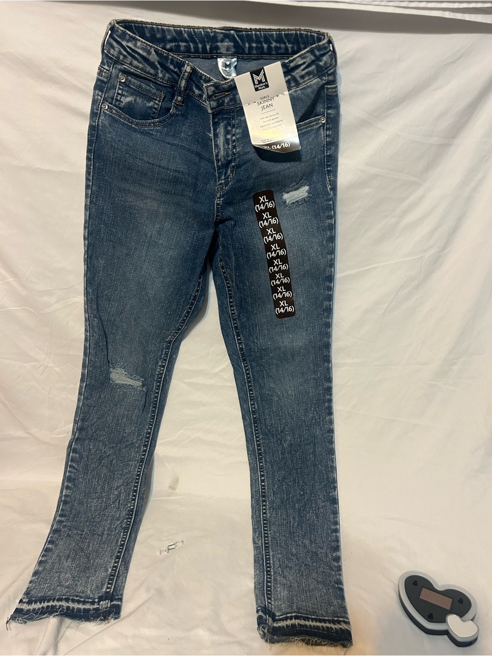 Mossimo Supply Co. Medium Wash Skinny Jeans - kids